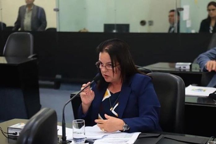 Deputada Fátima Canuto