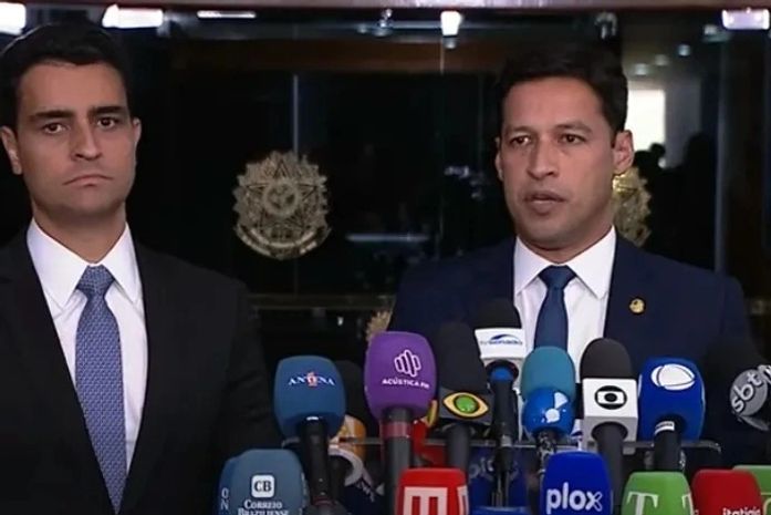 Rodrigo Cunha e JHC estão em alianças opostas em apoios a sucessão em Arapiraca