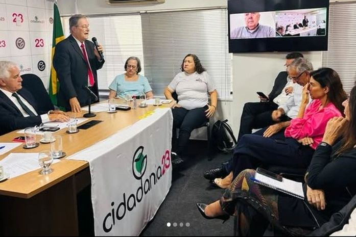 Federação partidária entre Cidadania e PSB pode unir Regis e JHC