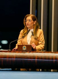 Dra. Eudócia apresenta projeto para reduzir preço de medicamento contra a obesidade