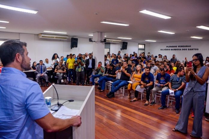 Segurança Cidadã dialoga com ambulantes da orla marítima em audiência pública