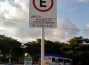 Nova sinalização instalada no Terminal do Pontal da Barra delimita espaço exclusivo para os coletivos e ajuda no fluxo do trânsito da região.