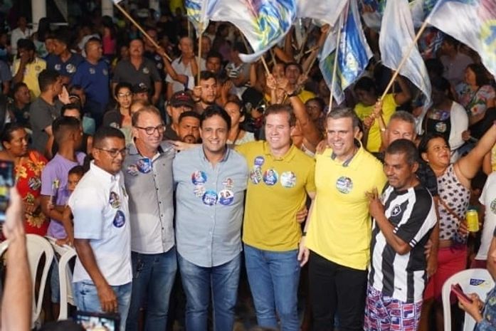 Marx Beltrão reúne multidão em Coruripe em Caravana de apoio a sua reeleição