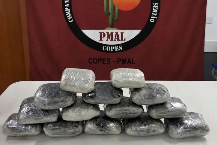 Homem é preso em flagrante após transportar mais de 7kg de maconha em Mercedes-Benz, em Santana do Ipanema