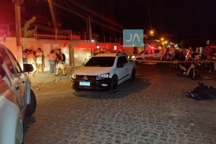 Discussão no transito resultou no assassinato de dois homens em Arapiraca