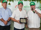 Prefeito Marcelo Beltrão é homenageado durante inauguração da nova sede da Asprovac