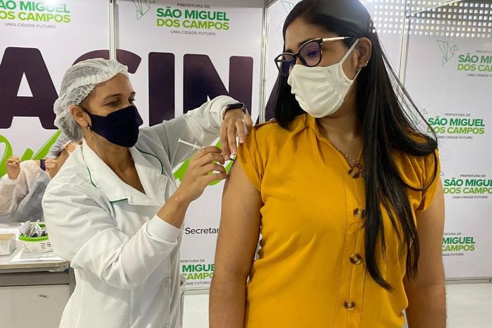 Covid-19: Pessoas acima de 25 anos começam a ser vacinadas em São Miguel dos Campos nesta terça, 03