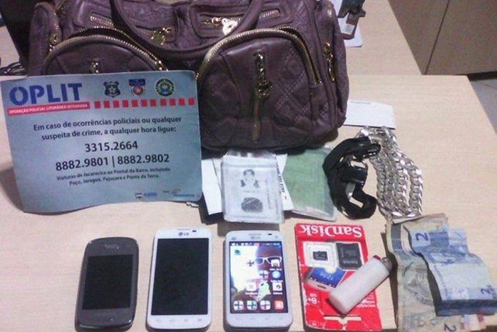 Material apreendido pela Oplit com os criminosos (Foto: PC/AL)