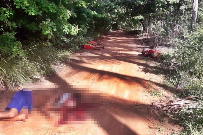 Um quinto jovem teria conseguido escapar do atentado