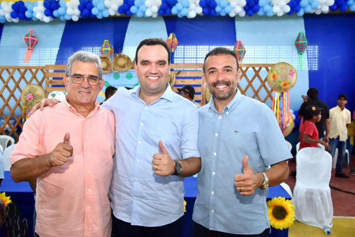 Prefeito de Major Izidoro Theobaldo Cintra, apresenta no seu pré candidato a deputado federal, Luciano Amaral