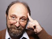 Referência internacional em neurociência, o coordenador do Comitê Científico do Consórcio Nordeste defende que não é o momento de falar em afrouxamento do isolamento social