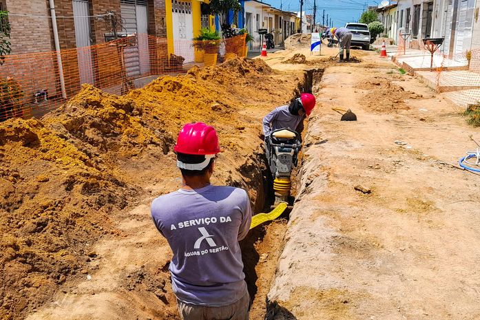 Seis cidades do interior de Alagoas passam por obras de implantação de redes de saneamento esta semana