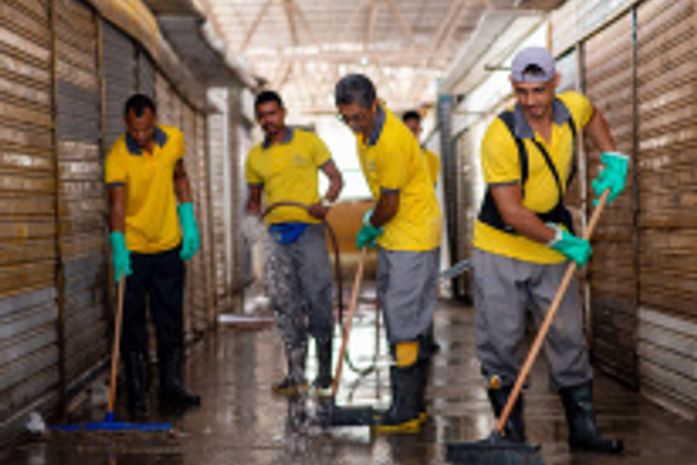 Mercado da Produção recebe serviços de reforço na limpeza e manutenção