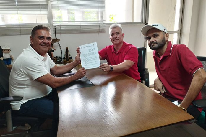 Prefeito George Clemente faz adesão ao PROESP