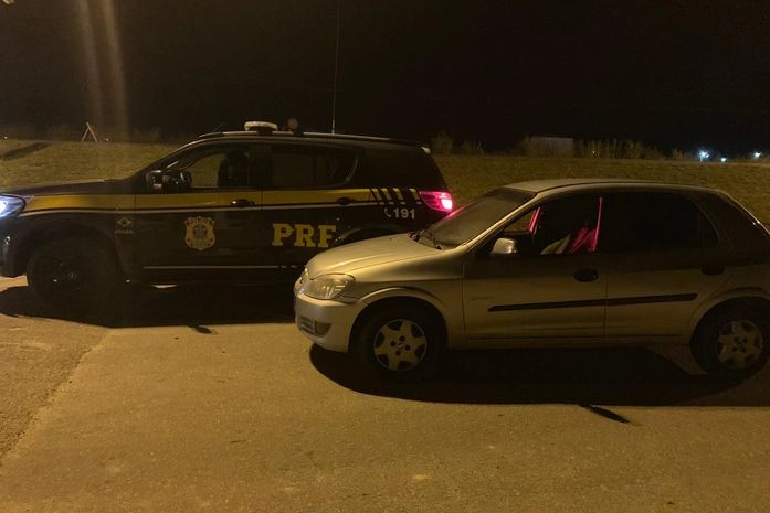 PRF apreende veículo adulterado