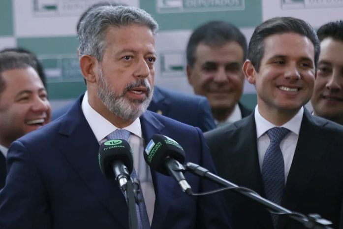 Arthur Lira deve perder poder na Câmara para Hugo Motta