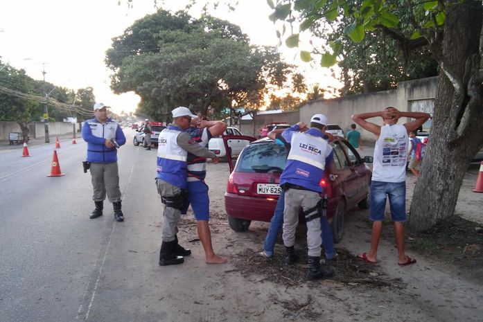 Em Operação Lei Seca, motorista é preso por embriaguez