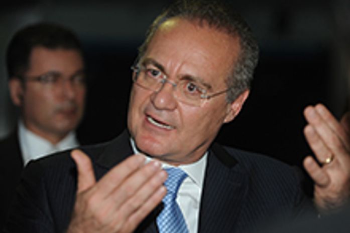 “O PMDB não pode repetir a velha política na relação com o governo e com o PT”, disse Renan
