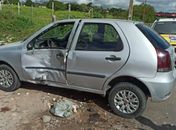 Três pessoas ficam feridas em colisão entre carro e moto na zona rural de Arapiraca