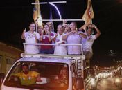 Caravana tomou conta das principais ruas da cidade