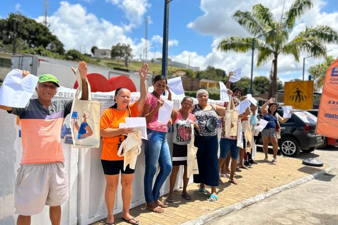 Equatorial entrega geladeiras sorteadas às famílias baixa renda residentes em Satuba e Feliz Deserto