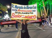 Moradores de bairros afetados por mineração realizam protesto na orla da Pajuçara