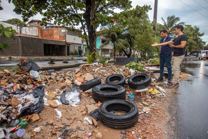 Todo mundo faz política com a chuva