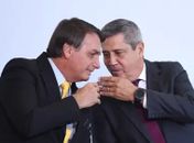 Bolsonaro e generais no banco dos réus