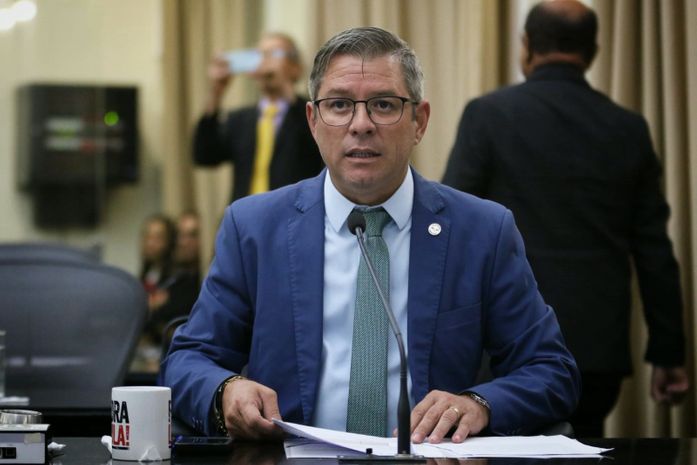 Cabo Bebeto lamenta suspensão de serviços de home care a usuários do SUS