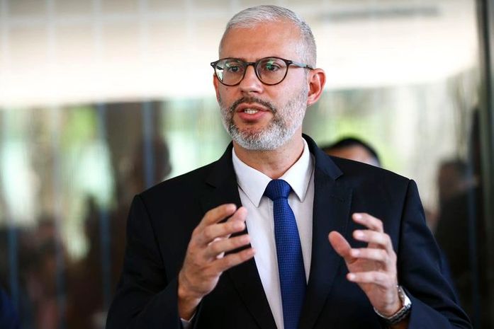 "Não há cortes", afirma ministro da Educação, sobre verbas das universidades