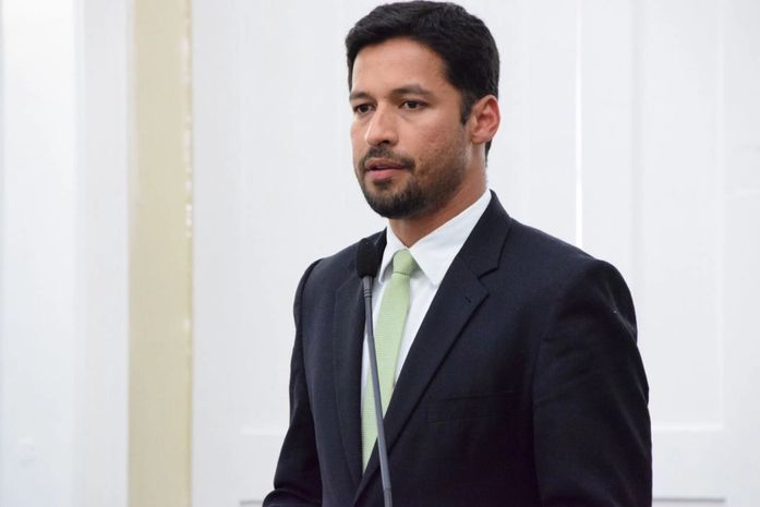 Rodrigo Cunha promete uma "surpresa" para depois do carnaval