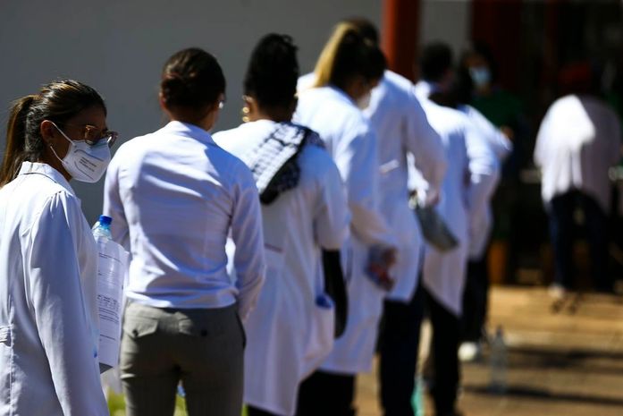 Revalida 2021: provas são realizadas neste domingo