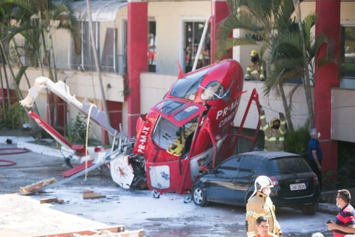 Helicóptero do Corpo de Bombeiros cai no Distrito Federal