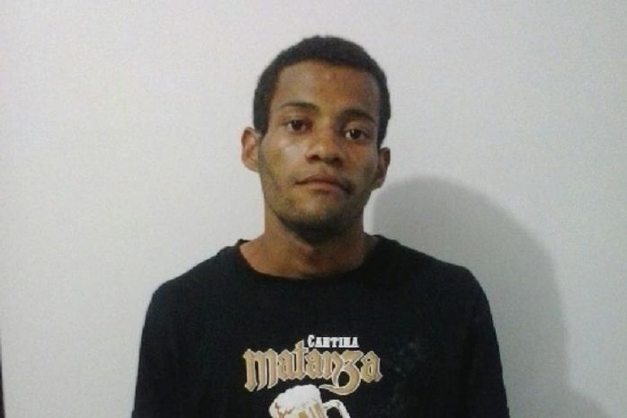 Assaltante de ônibus é preso em flagrante no Poço