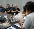 Reeducandos de Alagoas fabricam almofadas para mulheres em tratamento contra o câncer