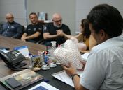 Reeducandos de Alagoas fabricam almofadas para mulheres em tratamento contra o câncer