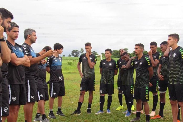 Incerteza sobre futuro em meio a pandemia afeta categorias de base