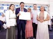 Tia Júlia prestigia posse do secretário de Estado Júlio Cezar