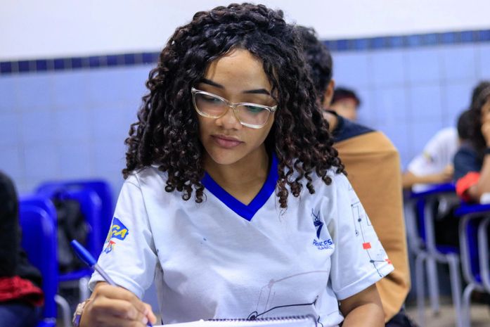 Programa Daqui pro Mundo vai levar alunos da rede estadual para intercâmbio internacional
