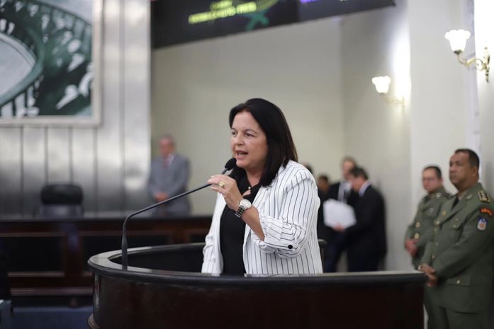 Deputada Fátima Canuto