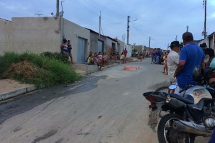 Adolescente de 15 anos é morto a tiros após discussão em via pública na cidade de Arapiraca