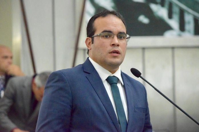 Davi Maia faz indicação para aquisição de cloroquina e hidroxicloroquina no tratamento de pacientes com Covid-19