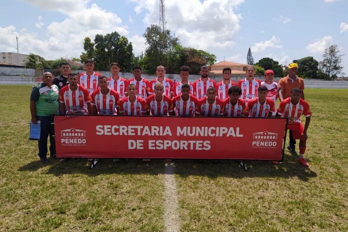 Apoio da Prefeitura de Penedo ao Sport Club Penedense viabiliza torcida para jogo decisivo
