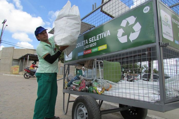 Coleta seletiva gera emprego e cuidado com o meio ambiente