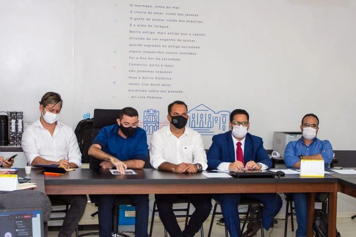 Reunião ocorreu na manhã desta quarta-feira. 