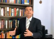 "Liminar que impede Renan de relatar CPI é esdrúxula", diz Defensor Público