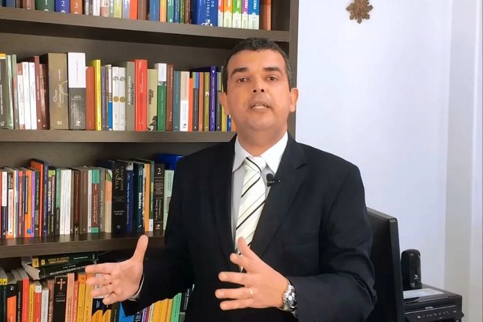 "Liminar que impede Renan de relatar CPI é esdrúxula", diz Defensor Público