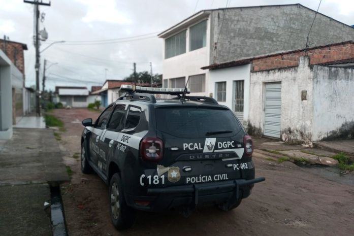 Polícia Civil prende acusado de matar a facadas jovem que namorava sua ex-mulher