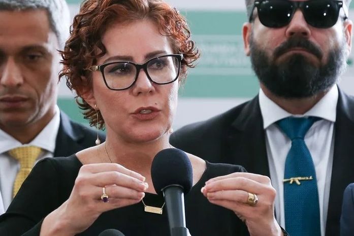 Gilmar Mendes vota para tornar Zambelli ré por porte ilegal de arma