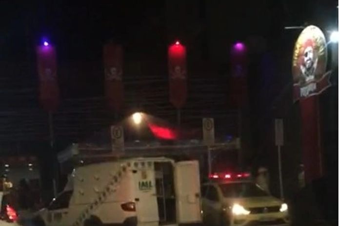 Feto é encontrado dentro de sacola em valeta próximo ao Stella Maris, na Jatiúca